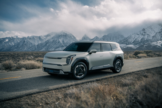 [car] ۽Ʈ Ŭ ԡ SUV   ` EV9`